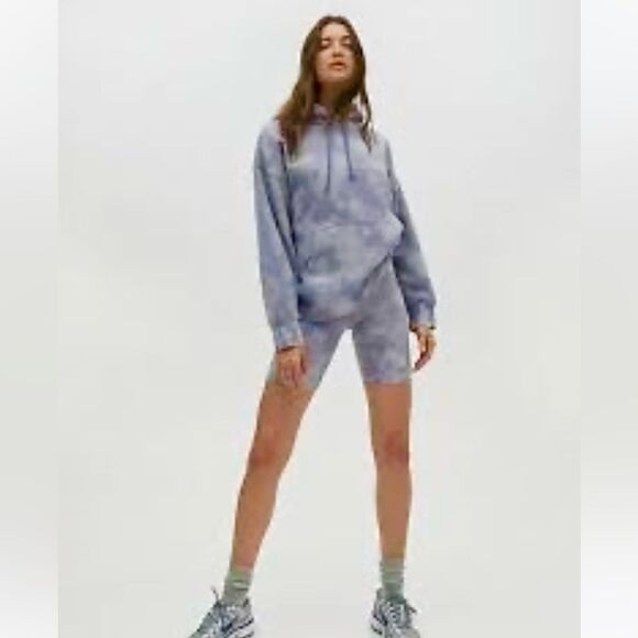 Aritzia Tna Boyfriend Hoodie Oversized Pullover hoodie in Tie Dye Mauve NWOT XS - Picture 1 of 15